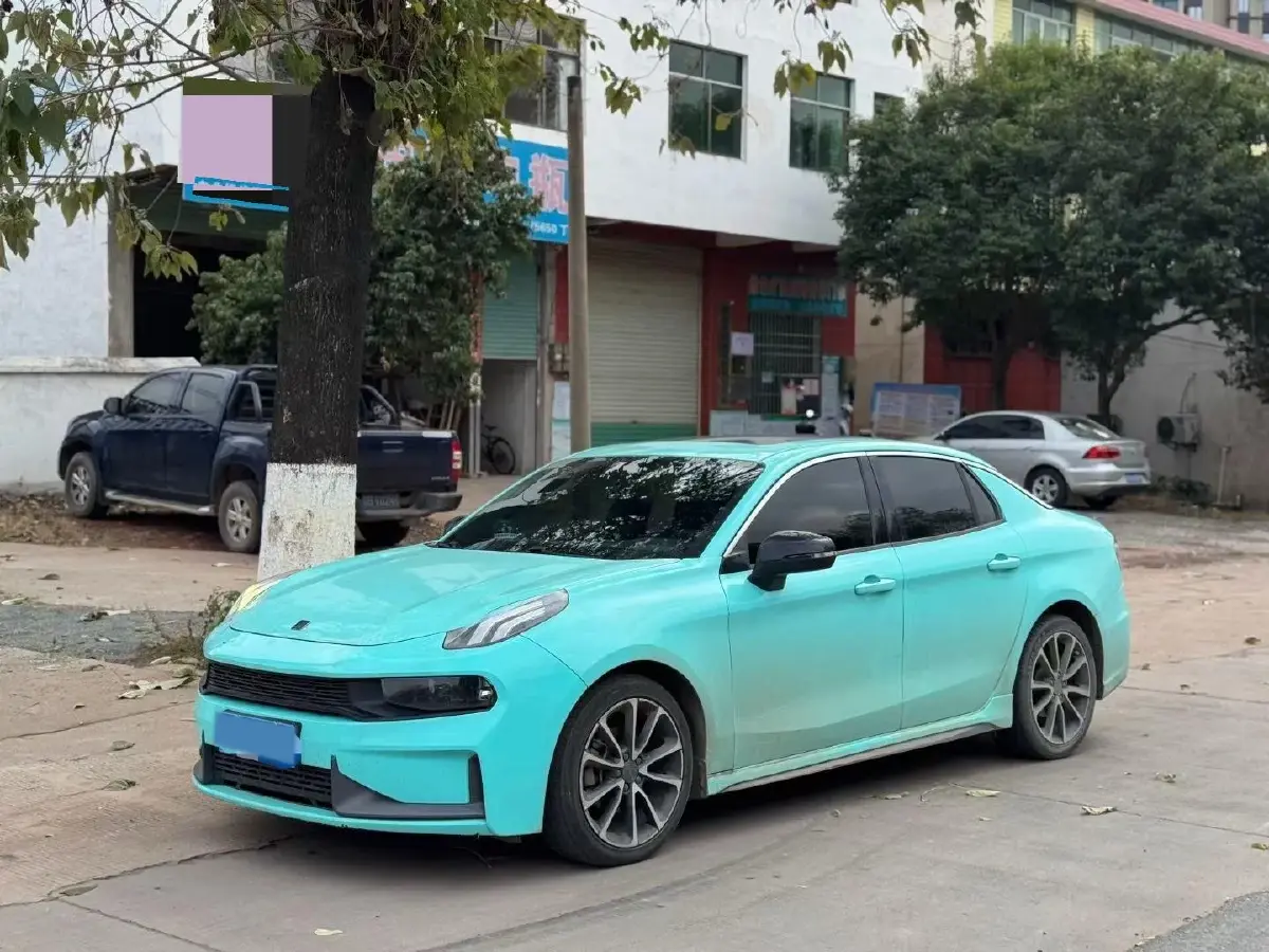 2019 LYNK&CO 03 2.0T 190HP L4 6AT