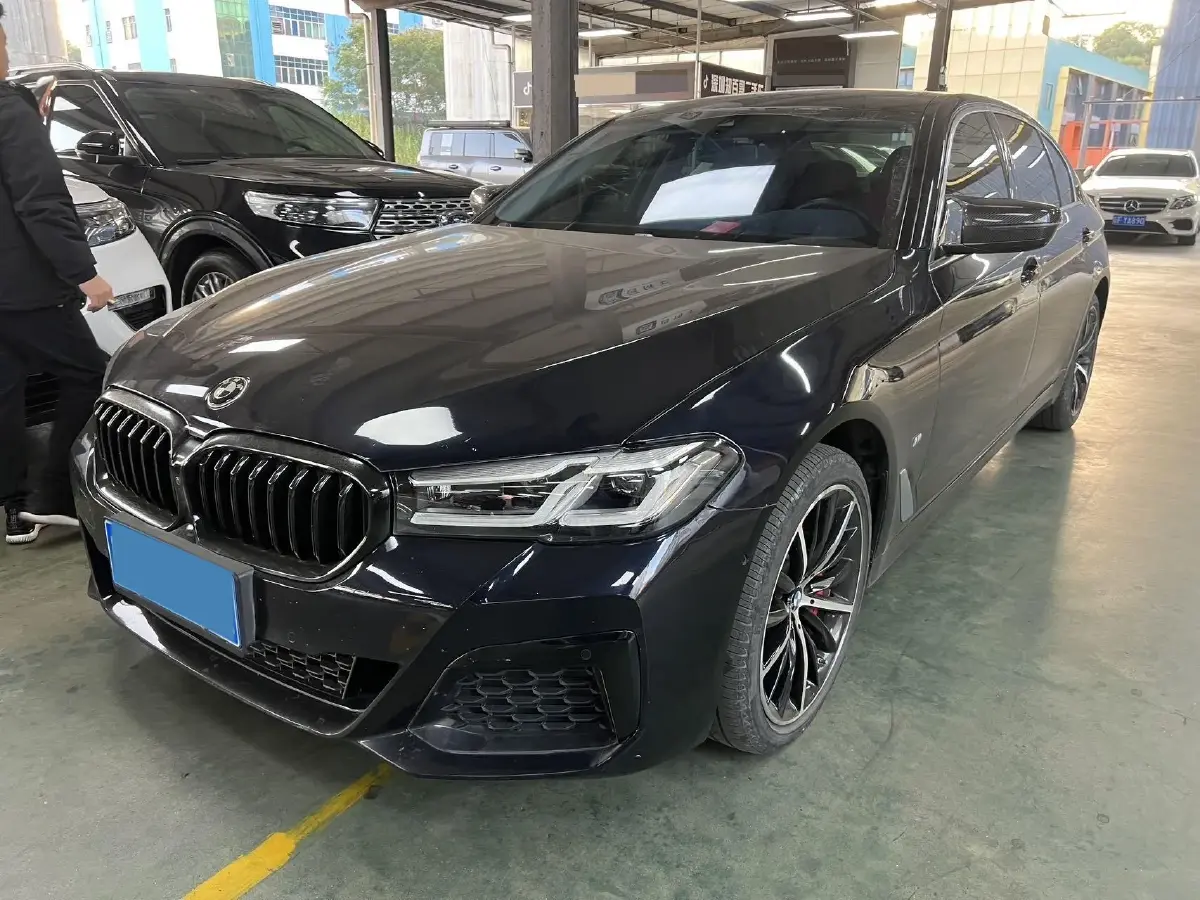 2021 BMW 5 Series 2.0T 252HP L4 8AT