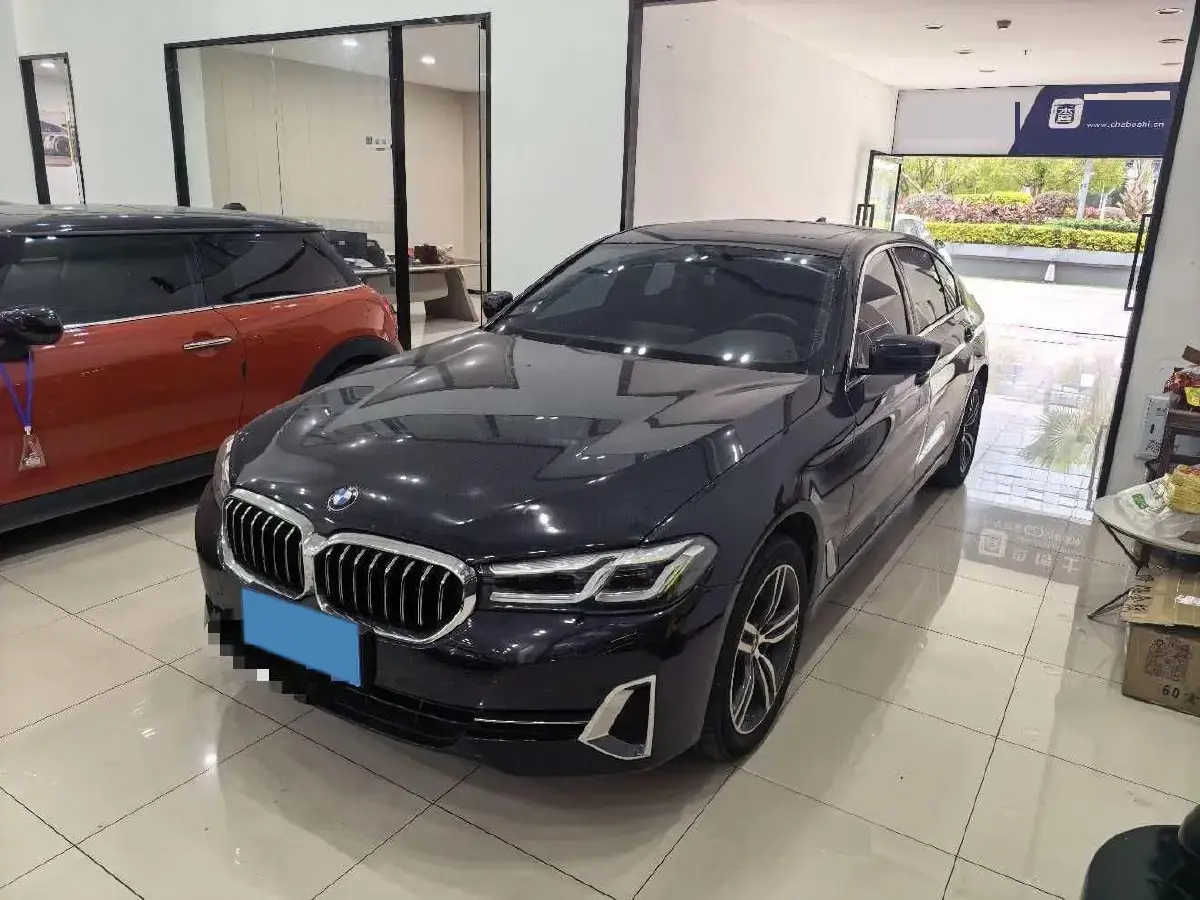 2023 BMW 5 Series 2.0T 245HP L4 8AT