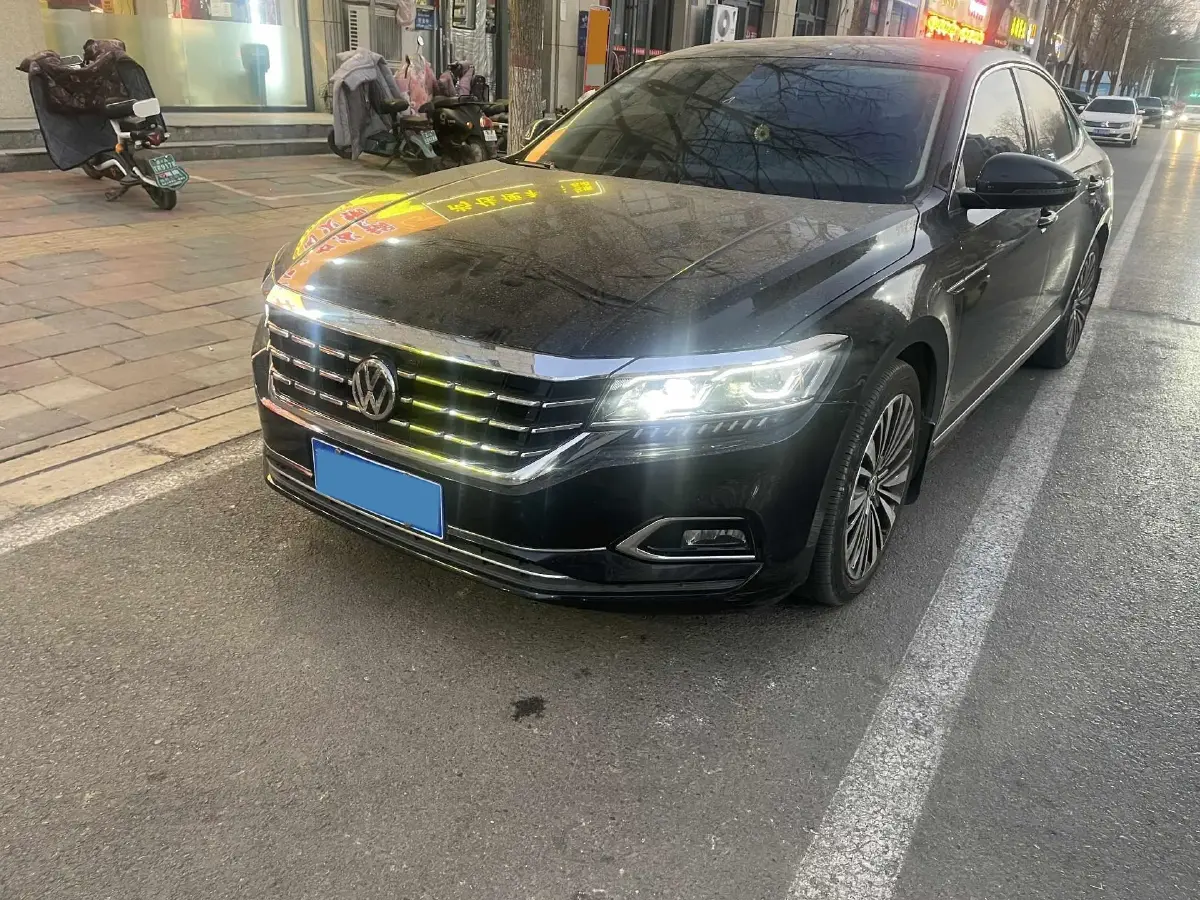 2020 Volkswagen Passat 2.0T 186HP L4 7DCT