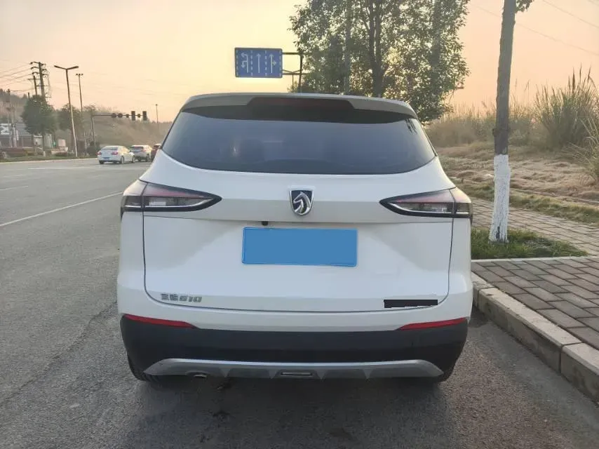 2021 BaoJun 510 1.5L 99HP L4 6MT,autocango,china used car exporter,china ev exporter,chinese used car exporter,chinese used ev exporter