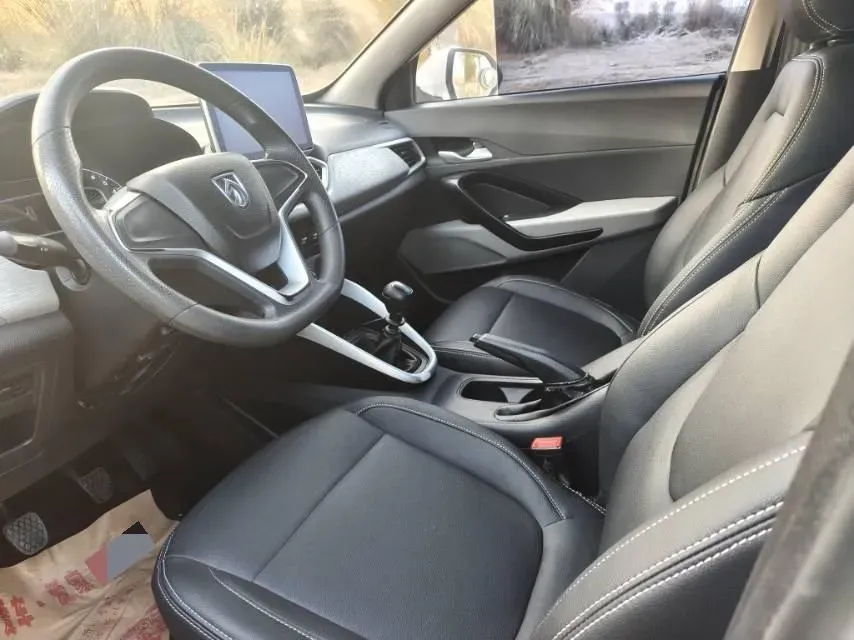 2021 BaoJun 510 1.5L 99HP L4 6MT,autocango,china used car exporter,china ev exporter,chinese used car exporter,chinese used ev exporter