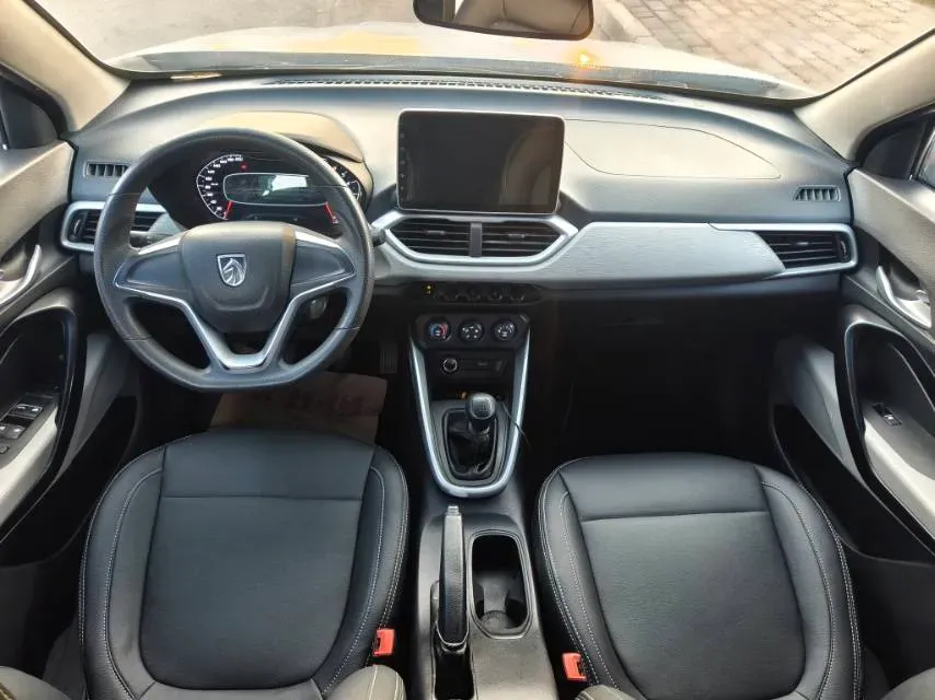 2021 BaoJun 510 1.5L 99HP L4 6MT,autocango,china used car exporter,china ev exporter,chinese used car exporter,chinese used ev exporter