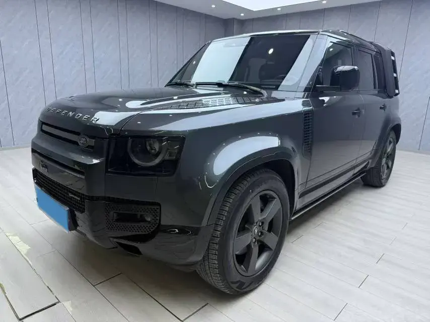 2023 Land Rover Defender 3.0T 400HP L6 8AT