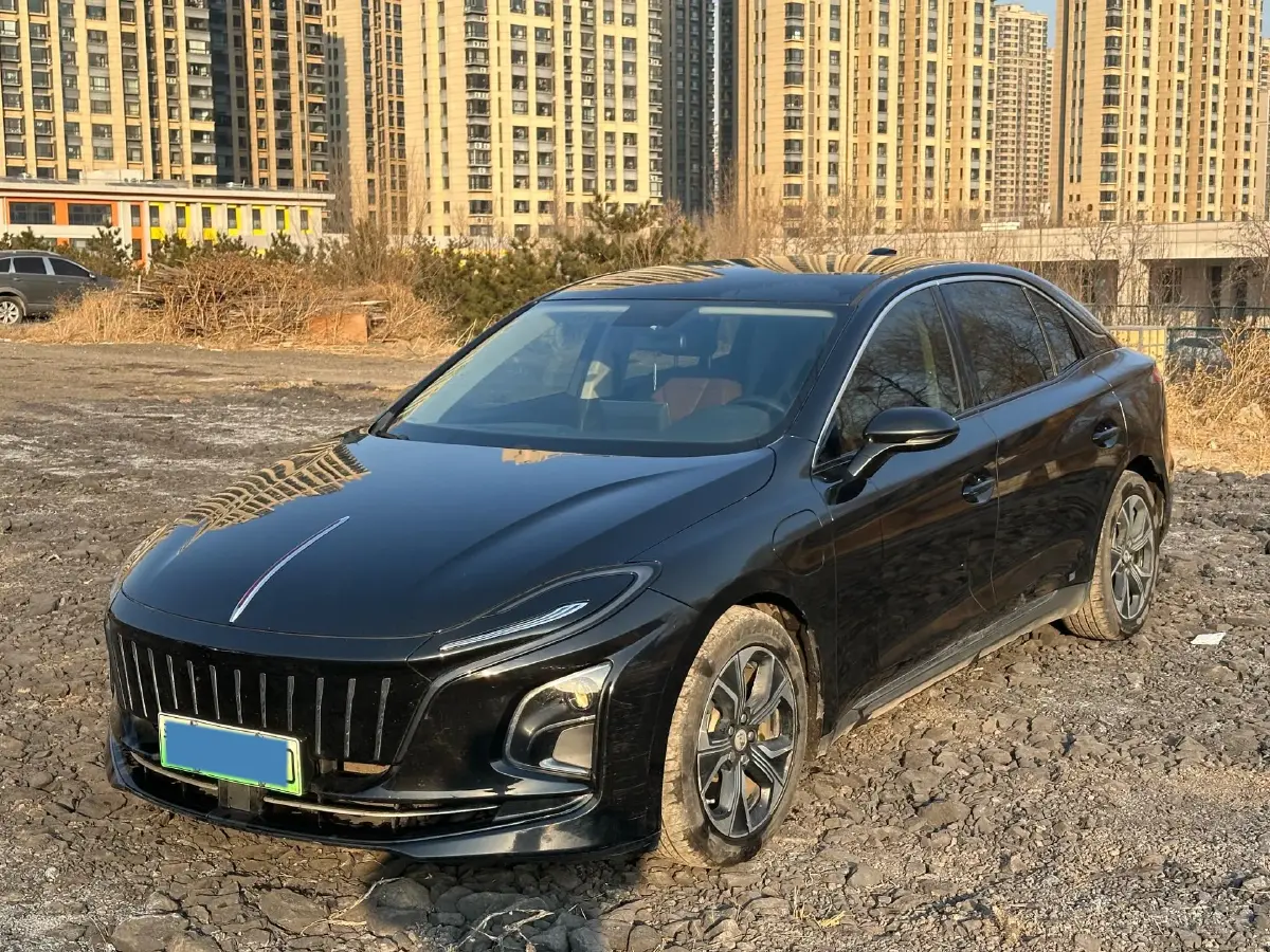 2022 HongQi E-QM5 BEV 56KWH