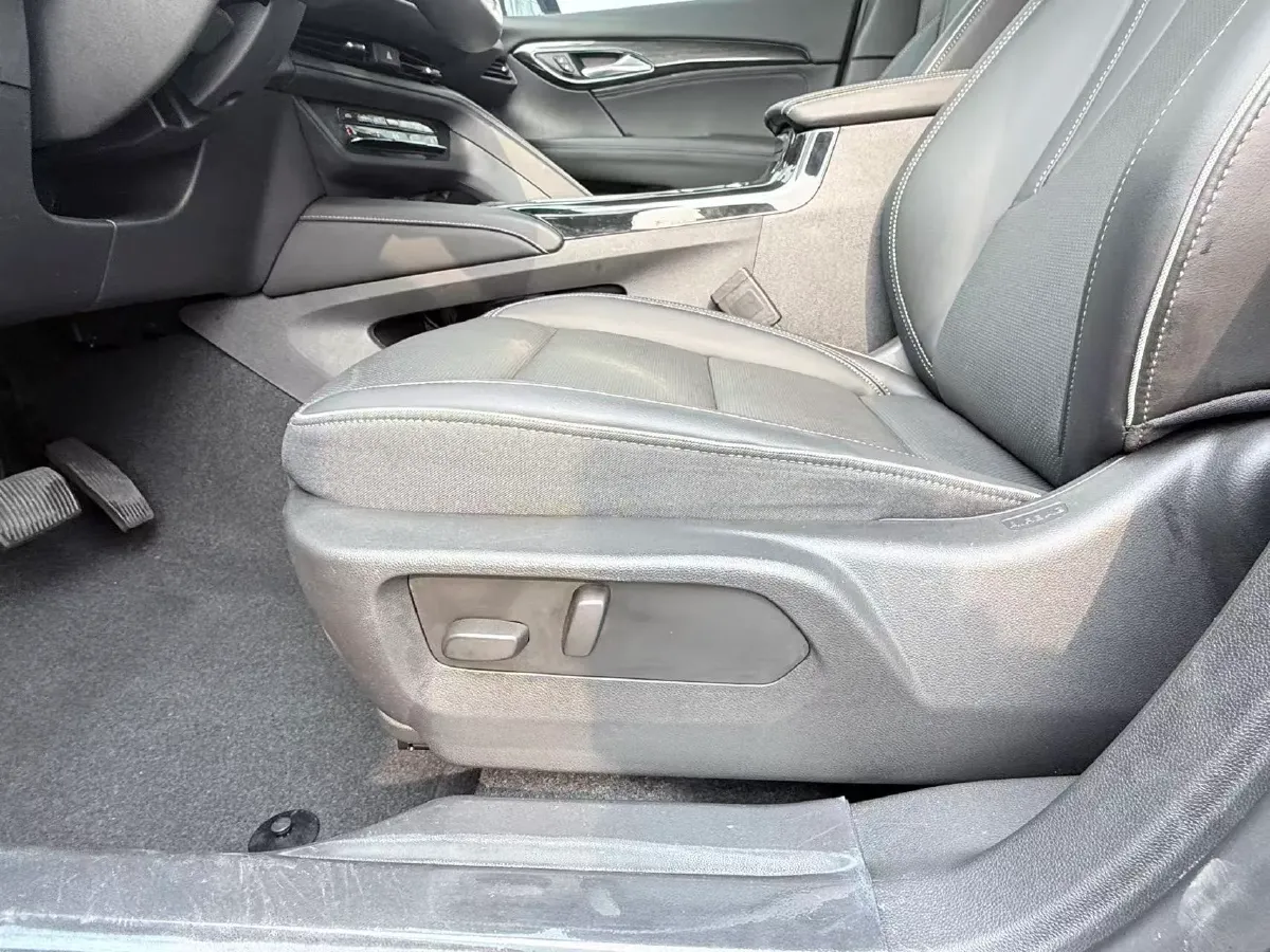 2023 Buick EnvisionPlus 2.0T 237HP L4 9AT,autocango,china used car exporter,china ev exporter,chinese used car exporter,chinese used ev exporter