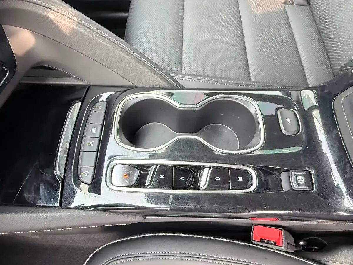 2023 Buick EnvisionPlus 2.0T 237HP L4 9AT,autocango,china used car exporter,china ev exporter,chinese used car exporter,chinese used ev exporter