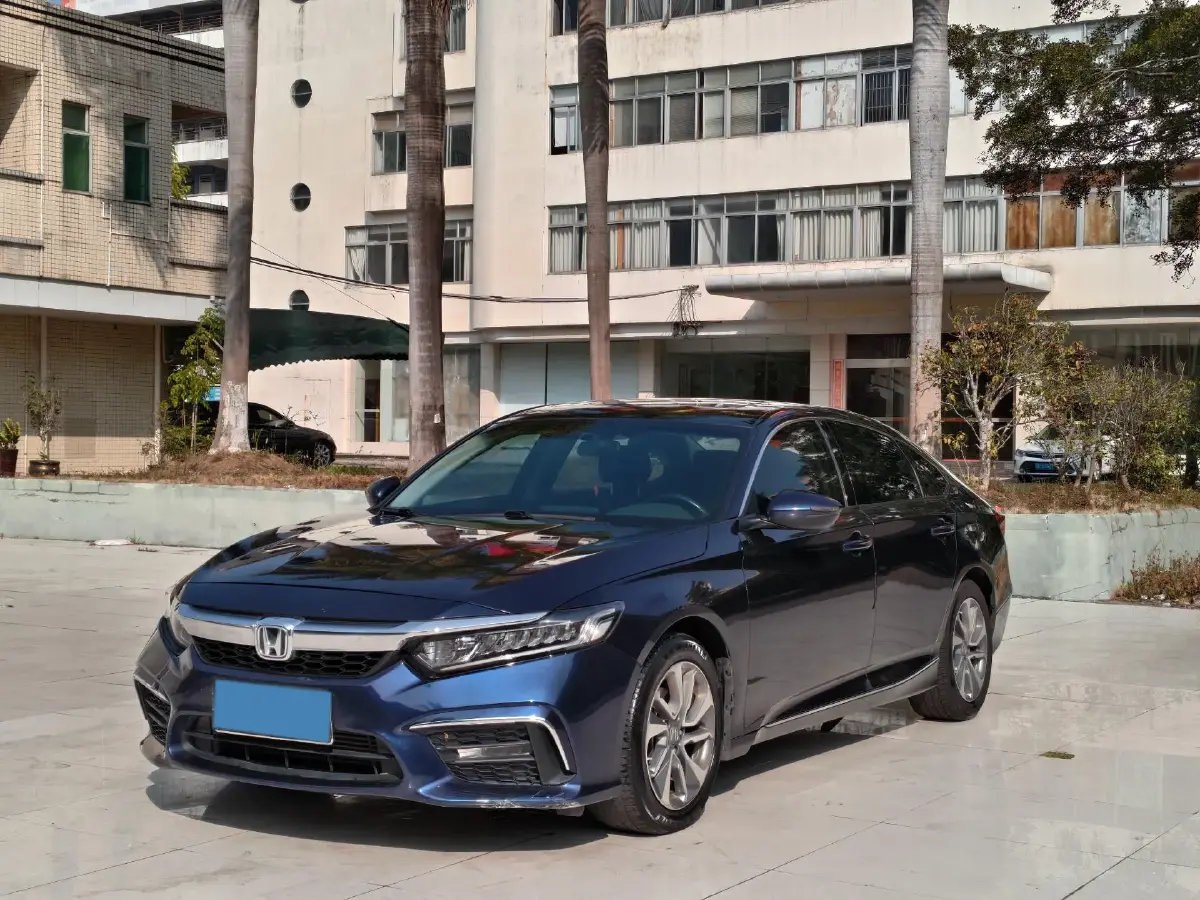 2019 Honda Inspire 1.5T 194HP L4 CVT