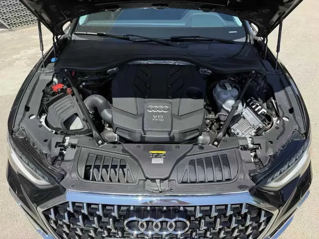 2024 Audi A8 3.0T 286HP V6 8AT,autocango,china used car exporter,china ev exporter,chinese used car exporter,chinese used ev exporter