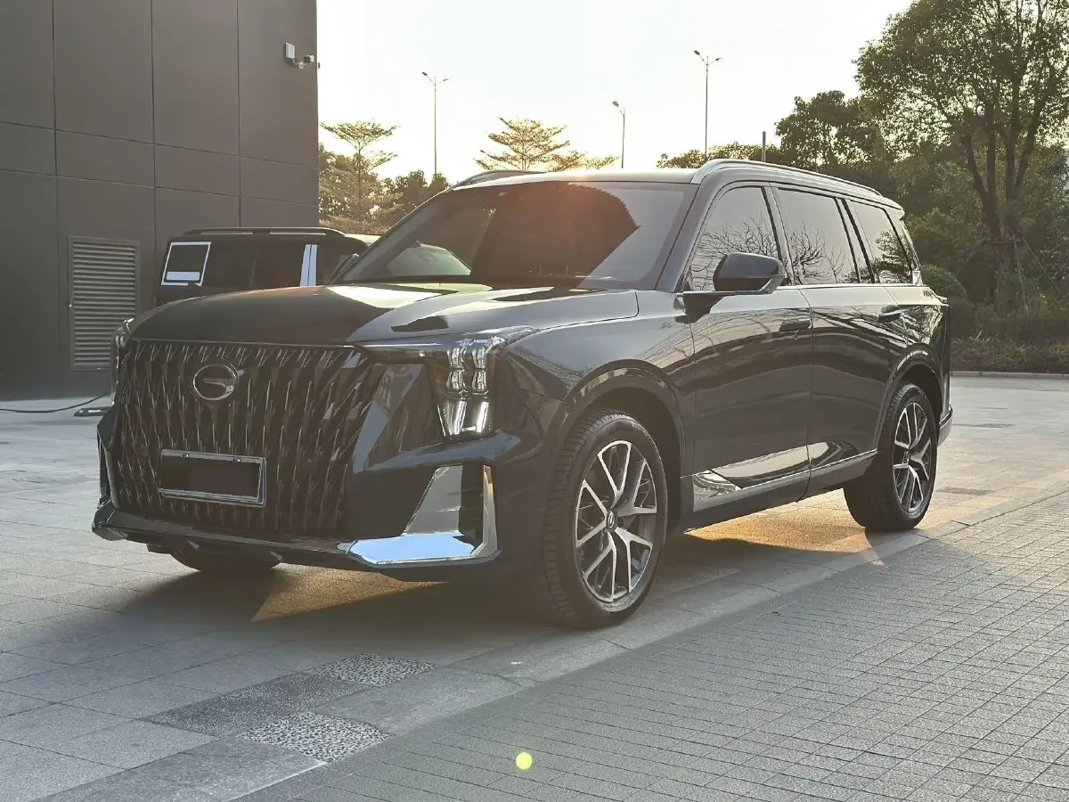 2022 GAC Trumpchi GS8 2.0T 190HP L4 E-CVT Hybrid
