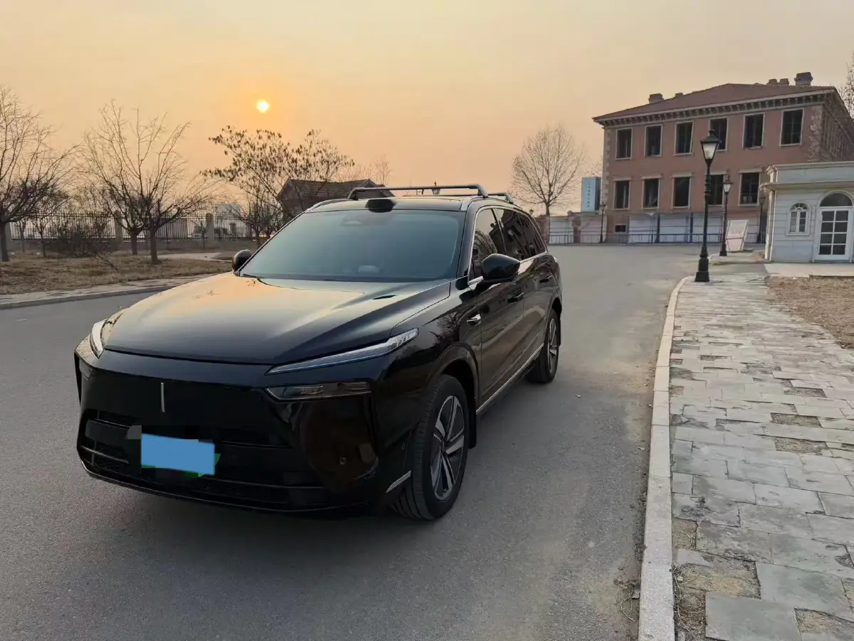 2025 WEY BlueMountain 1.5T 170HP L4 4DHT PHEV 44.5KWH