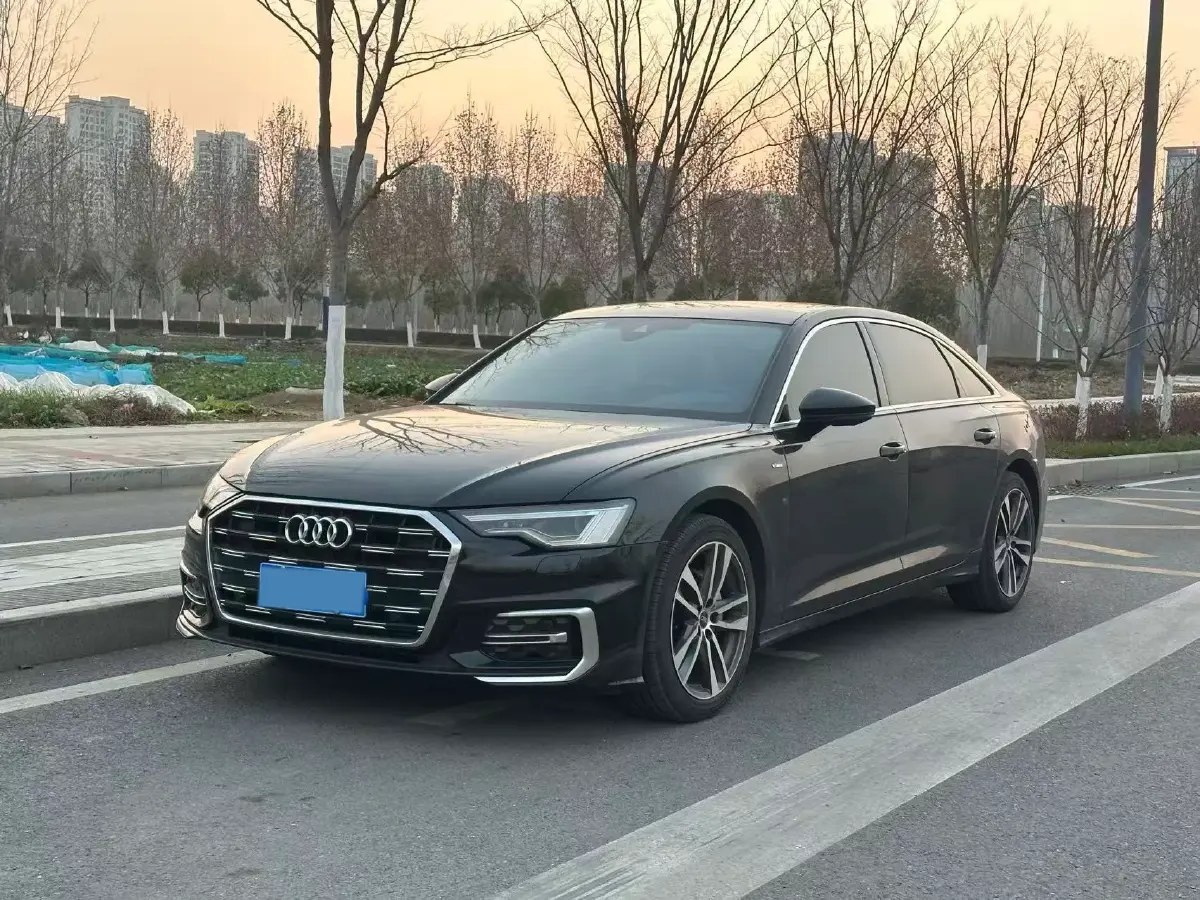 2024 Audi A6L 2.0T 190HP L4 7DCT