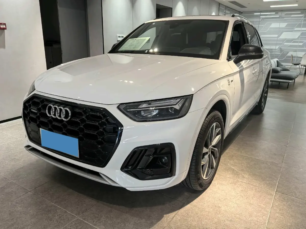 2023 Audi Q5L 2.0T 190HP L4 7DCT
