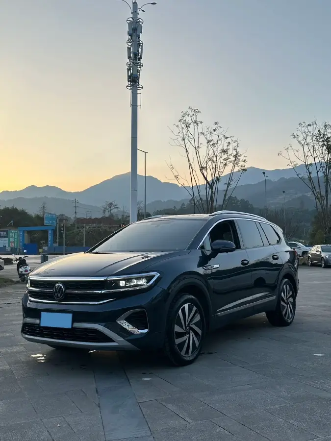 2021 Volkswagen Talagon 2.0T 186HP L4 7DCT