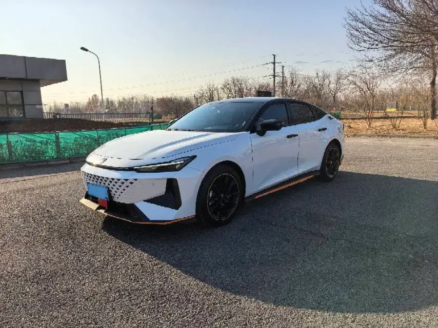 2024 ChangAn UNI-V 1.5T 188HP L4 7DCT