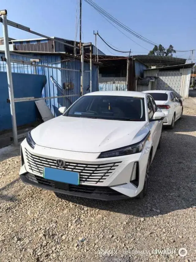 2025 ChangAn EadoPHEV 1.5L 98HP L4 E-CVT PHEV