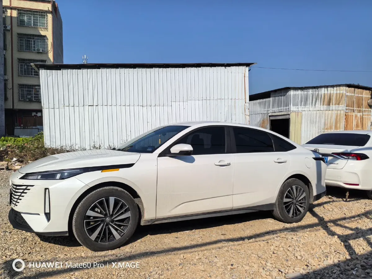 2025 ChangAn EadoPHEV 1.5L 98HP L4 E-CVT PHEV,autocango,china used car exporter,china ev exporter,chinese used car exporter,chinese used ev exporter
