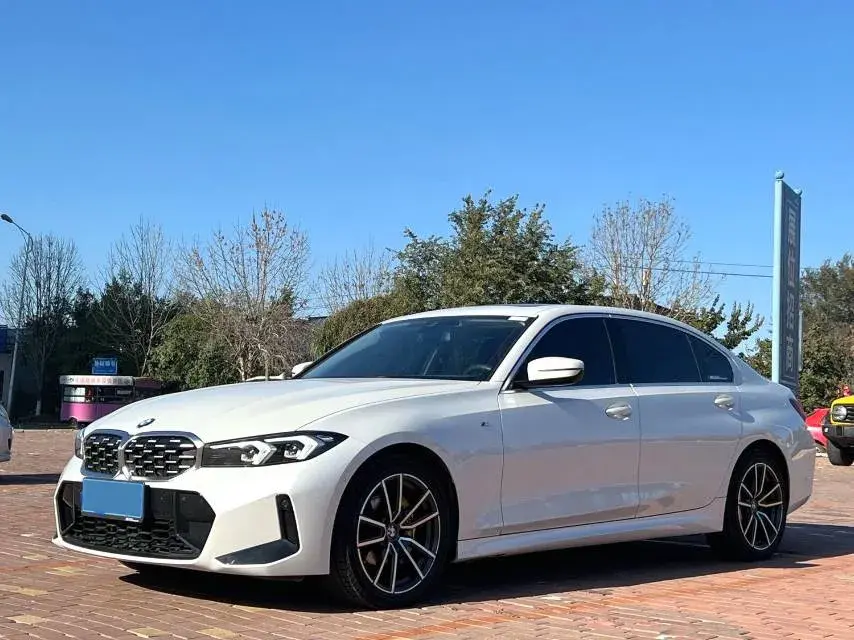 2024 BMW 3 Series 2.0T 184HP L4 8AT