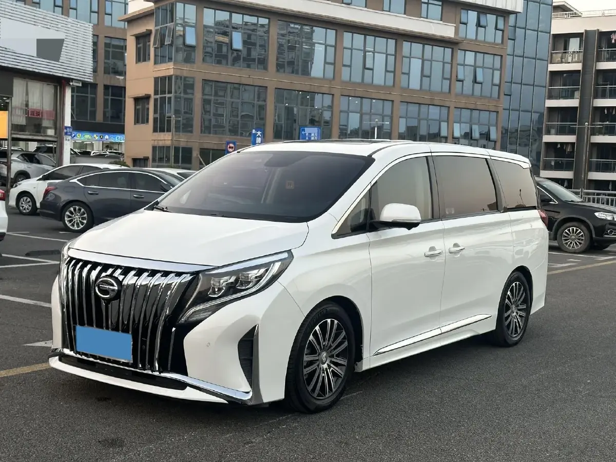 2021 GAC Trumpchi M8 2.0T 252HP L4 8AT