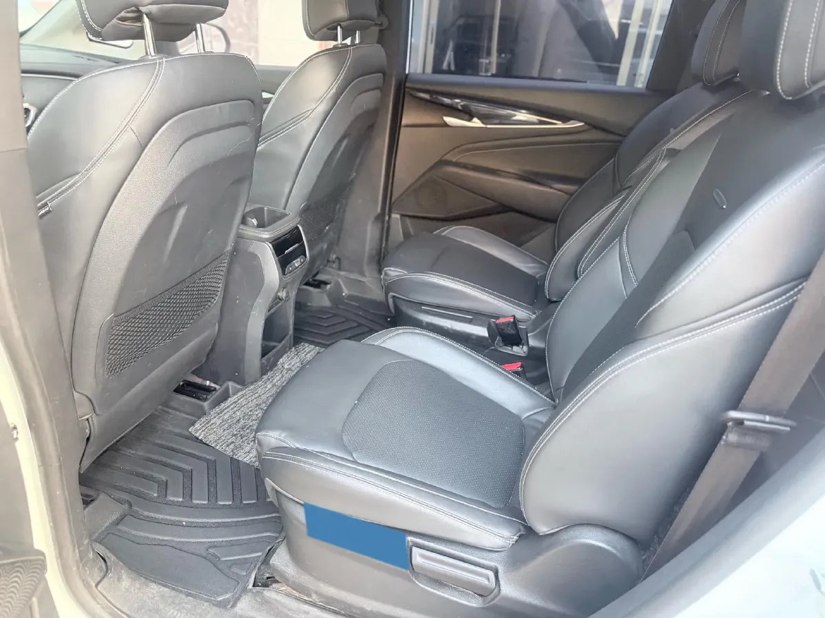 2022 MAXUS Euniq 5 BEV 70KWH,autocango,china used car exporter,china ev exporter,chinese used car exporter,chinese used ev exporter