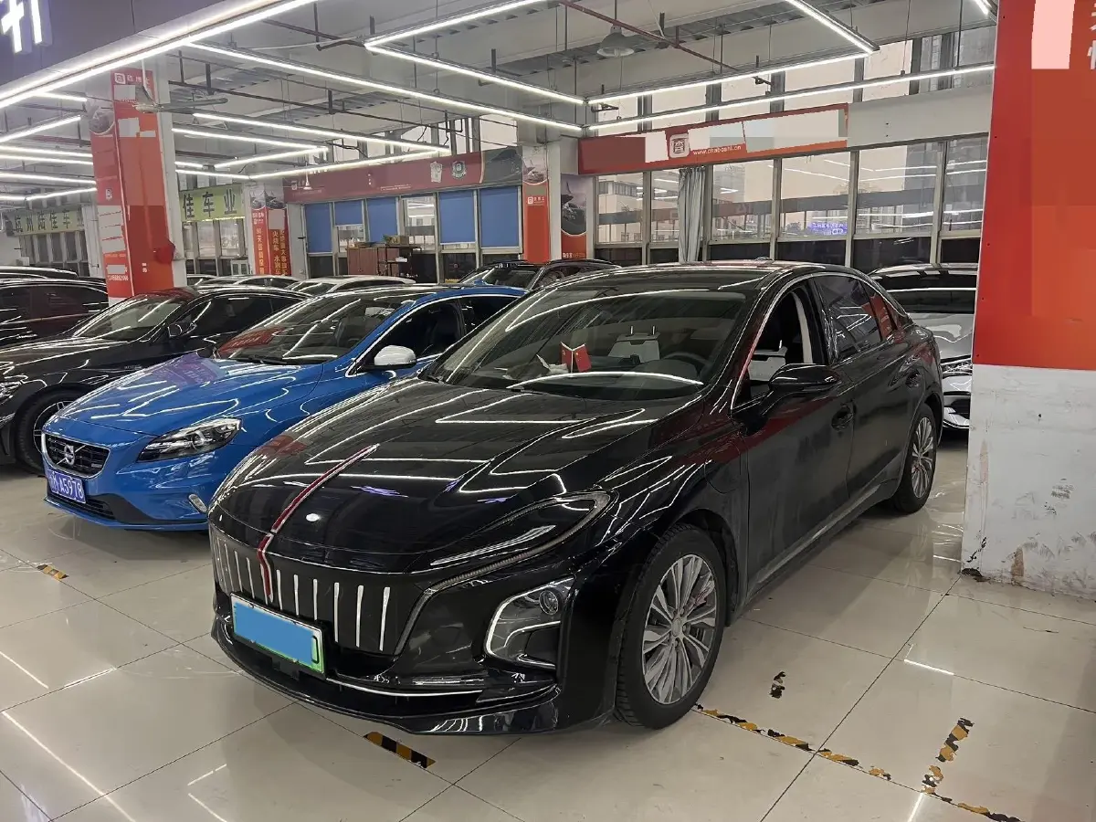 2024 HongQi E-QM5 BEV 60KWH