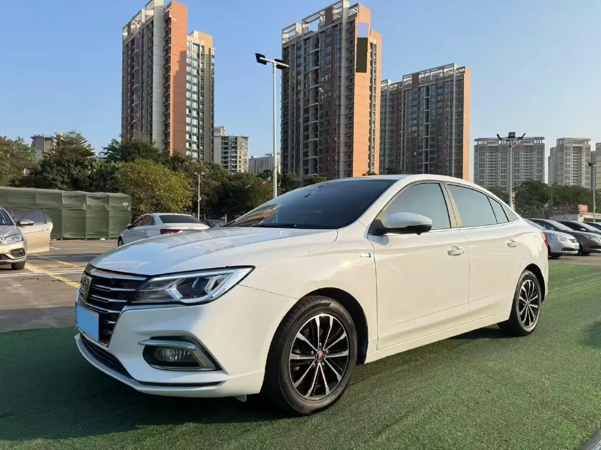 2019 Roewe i5 1.5L 120HP L4 CVT
