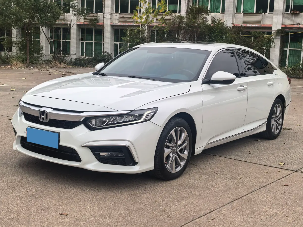 2019 Honda Inspire 1.5T 194HP L4 CVT