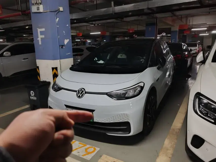 2023 Volkswagen ID.3 BEV 52.8KWH