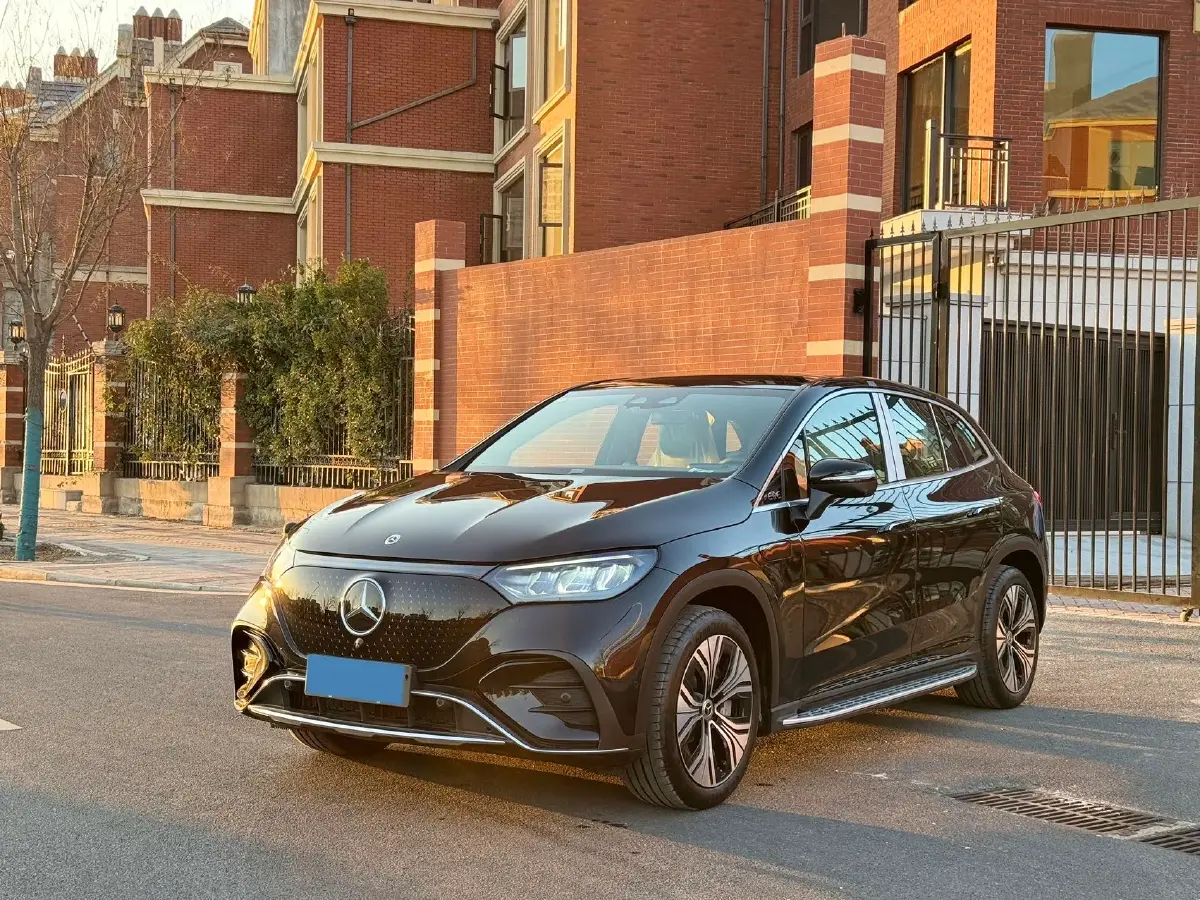 2026 Mercedes-Benz EQE SUV BEV