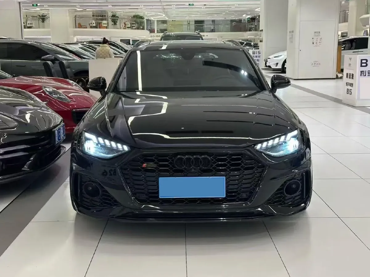 2021 Audi RS 4 2.9T 450HP V6 8AT,autocango,china used car exporter,china ev exporter,chinese used car exporter,chinese used ev exporter