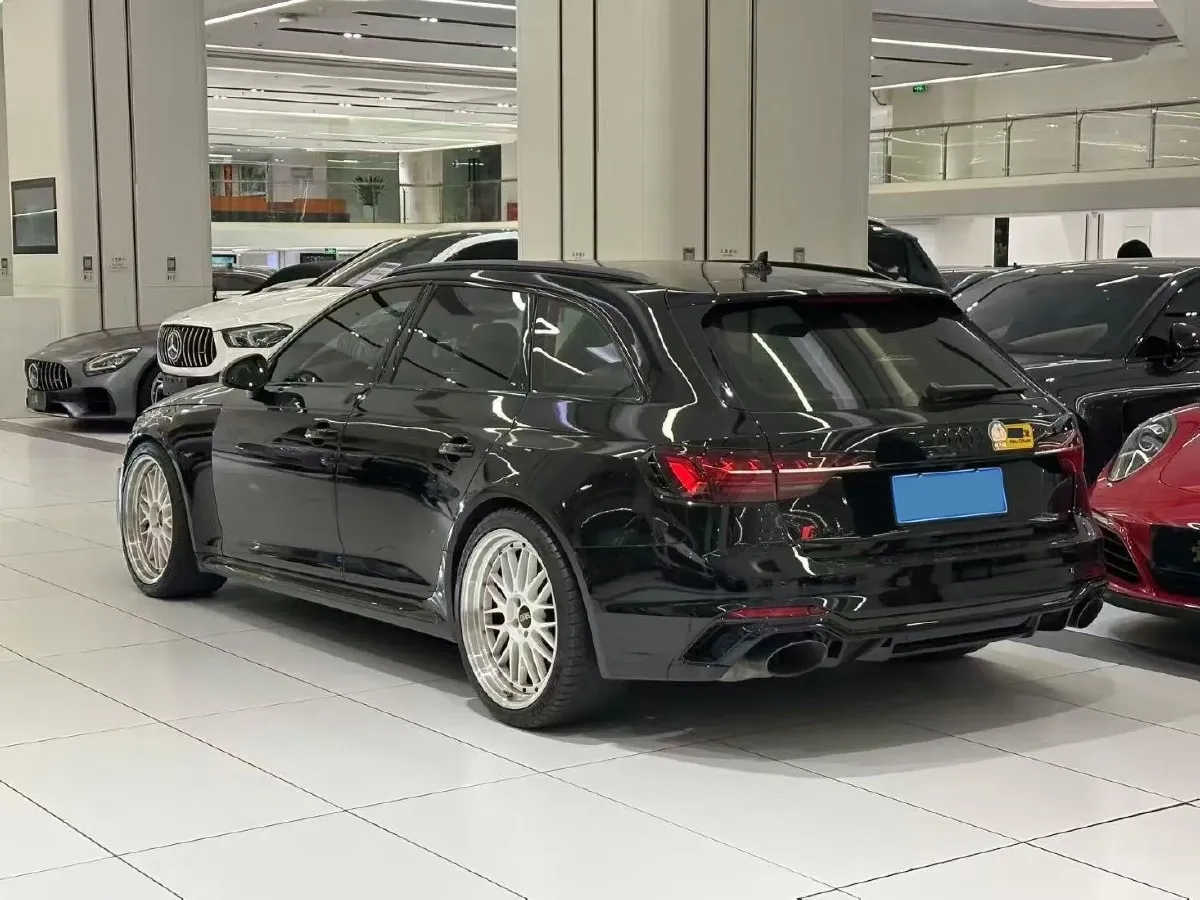 2021 Audi RS 4 2.9T 450HP V6 8AT,autocango,china used car exporter,china ev exporter,chinese used car exporter,chinese used ev exporter