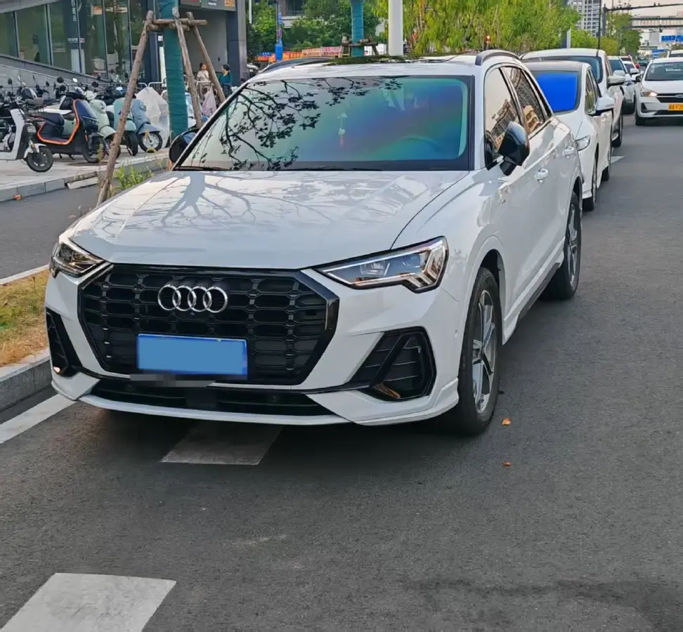 2022 Audi Q3 1.4T 150HP L4 7DCT