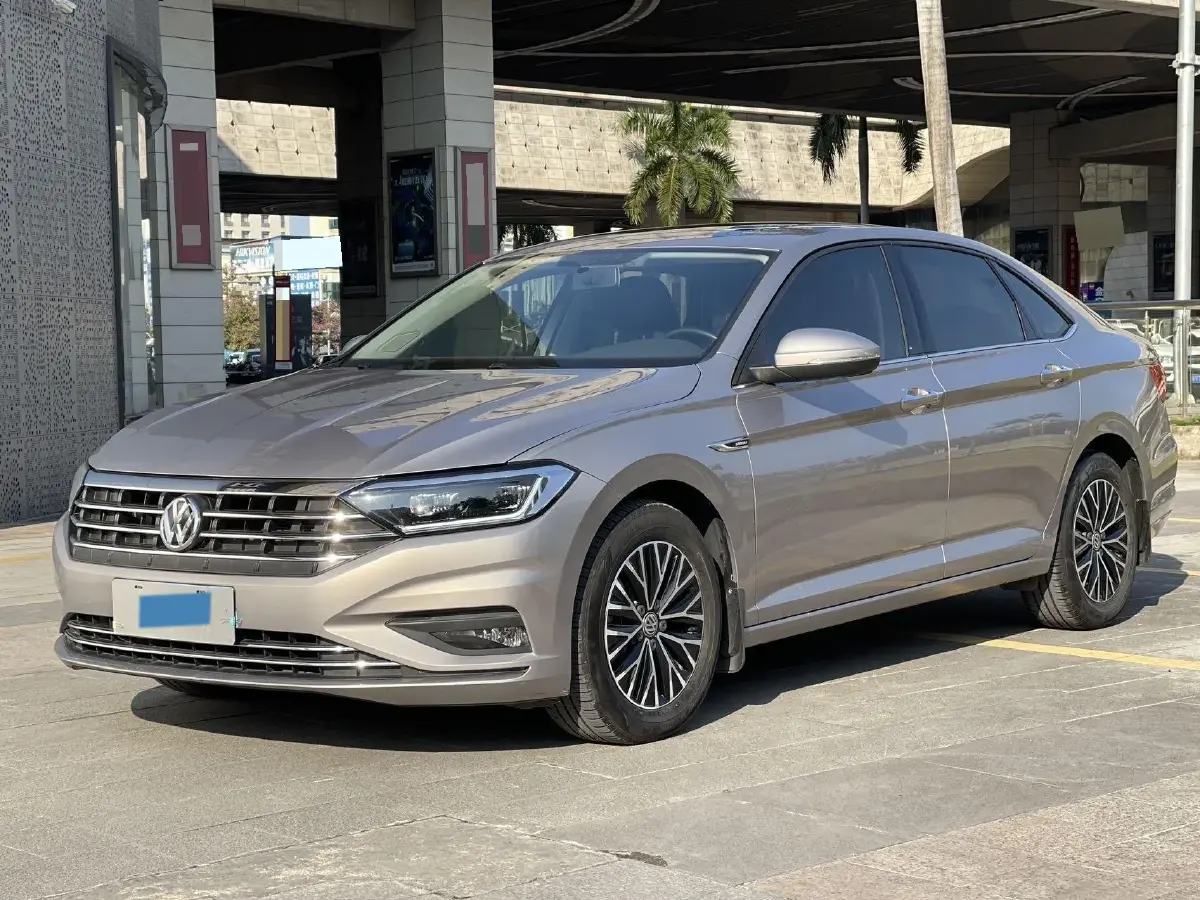 2020 Volkswagen Sagitar 1.4T 150HP L4 7DCT