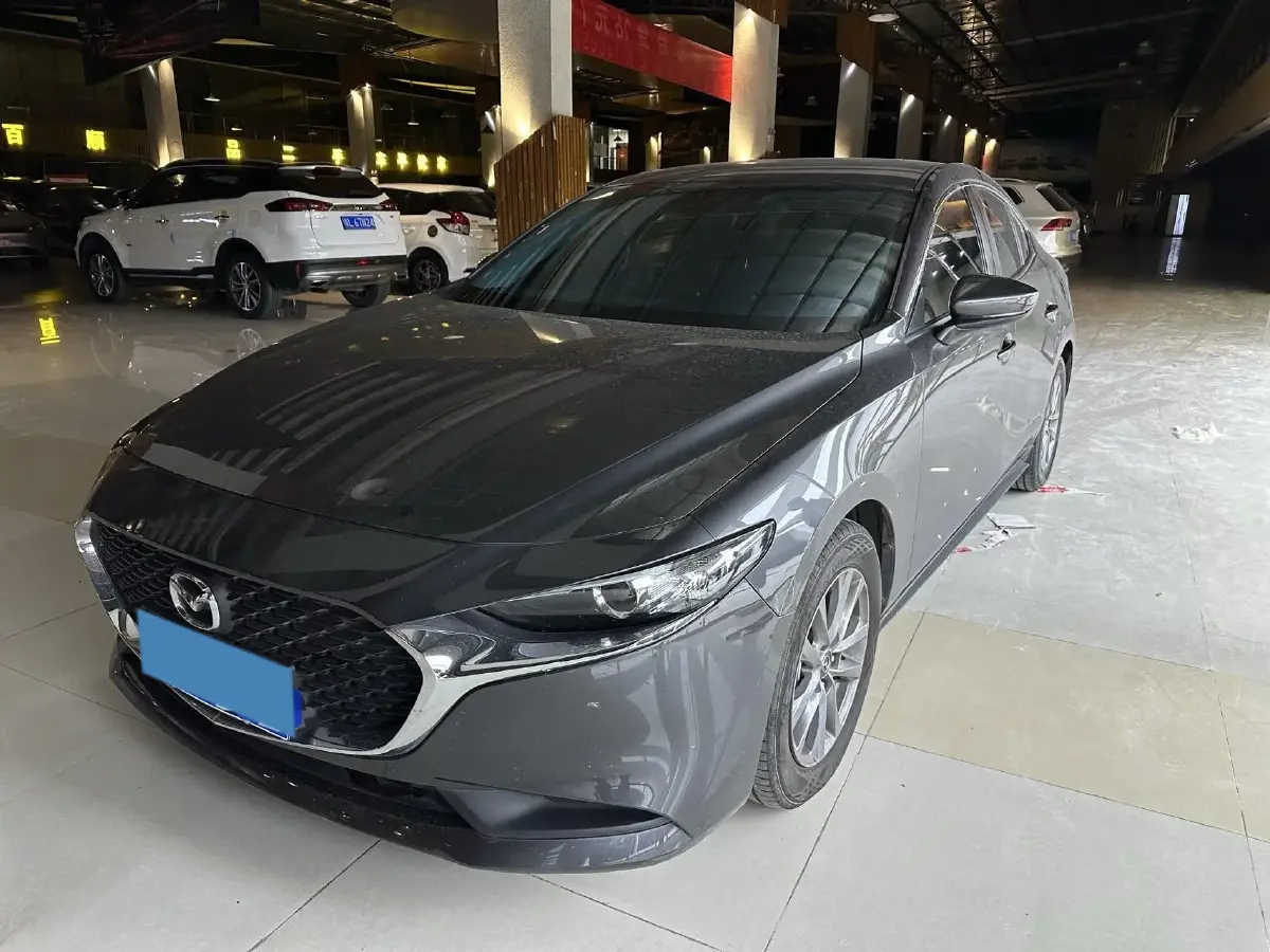 2022 Mazda 3 Axela 2.0L 158HP L4 6AT
