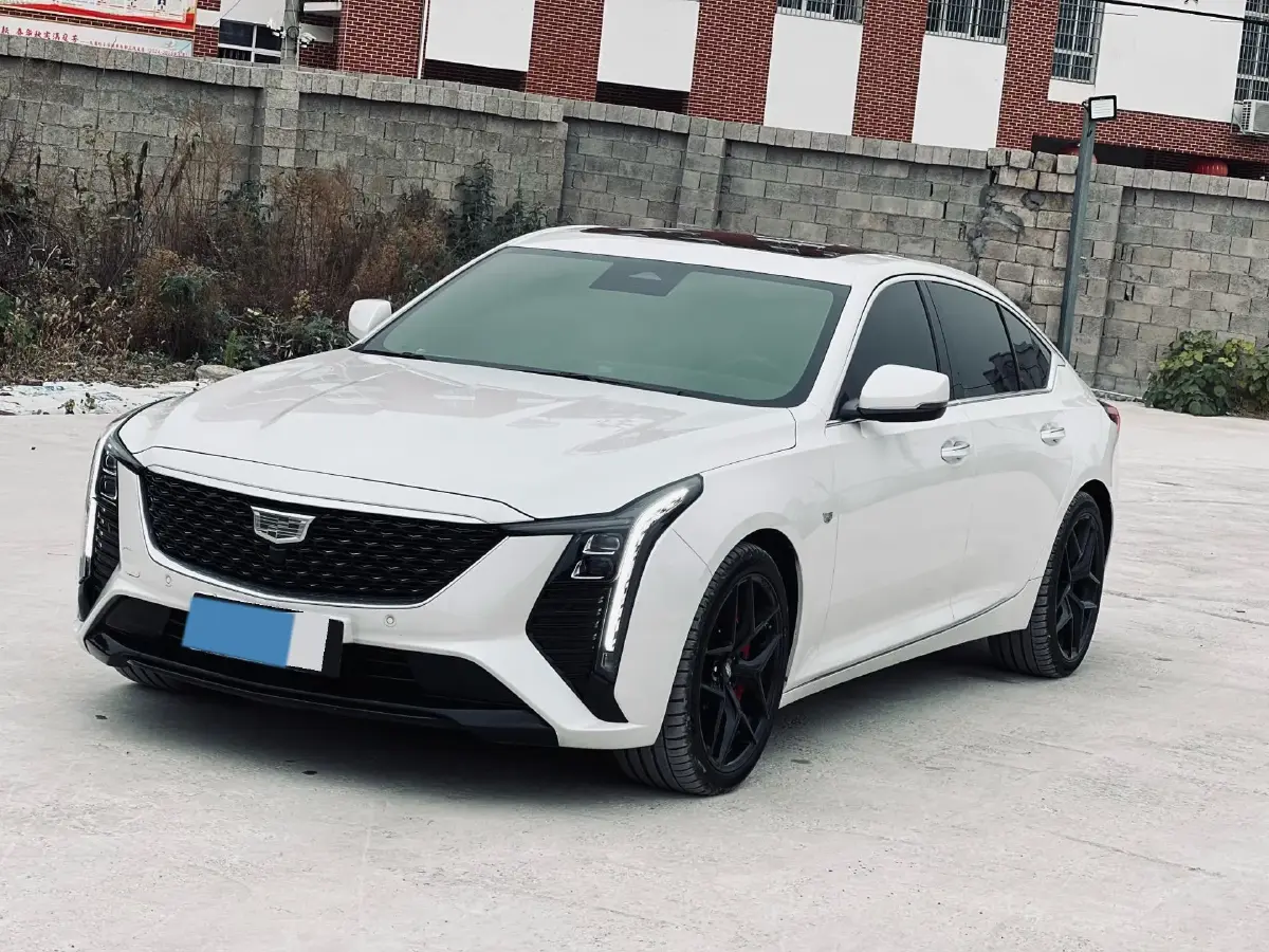 2024 Cadillac CT5 2.0T 237HP L4 10AT