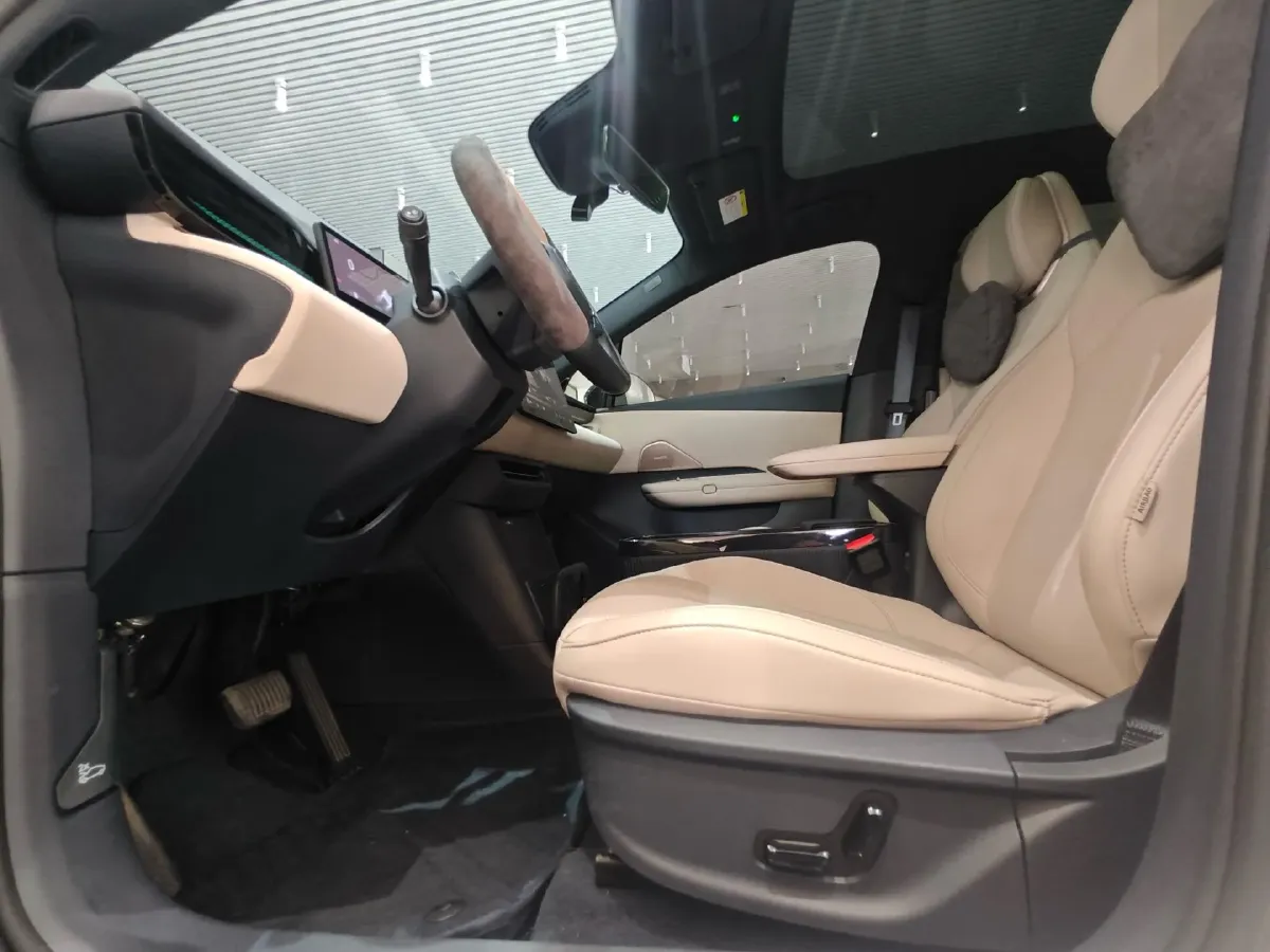 2025 Dongfeng Z9 2.0T 258HP L4 8AT,autocango,china used car exporter,china ev exporter,chinese used car exporter,chinese used ev exporter