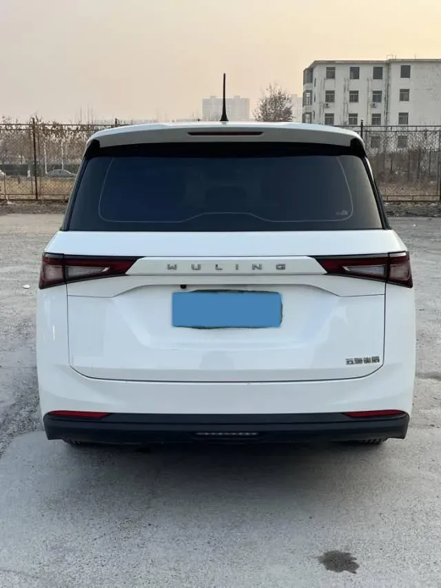 2022 WuLing JiaChen 1.5L 99HP L4 6MT,autocango,china used car exporter,china ev exporter,chinese used car exporter,chinese used ev exporter