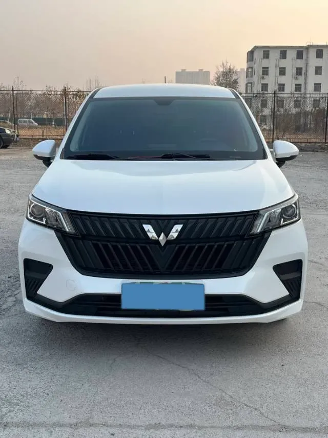 2022 WuLing JiaChen 1.5L 99HP L4 6MT,autocango,china used car exporter,china ev exporter,chinese used car exporter,chinese used ev exporter