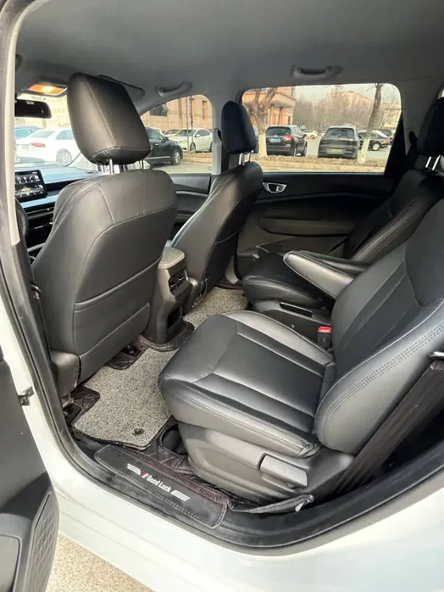 2022 WuLing JiaChen 1.5L 99HP L4 6MT,autocango,china used car exporter,china ev exporter,chinese used car exporter,chinese used ev exporter