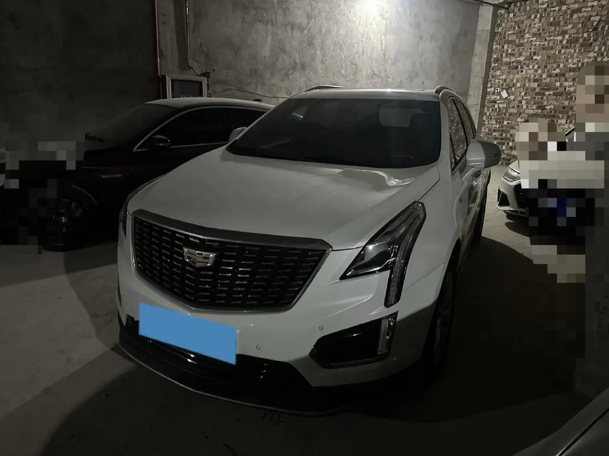 2022 Cadillac XT5 2.0T 237HP L4 9AT