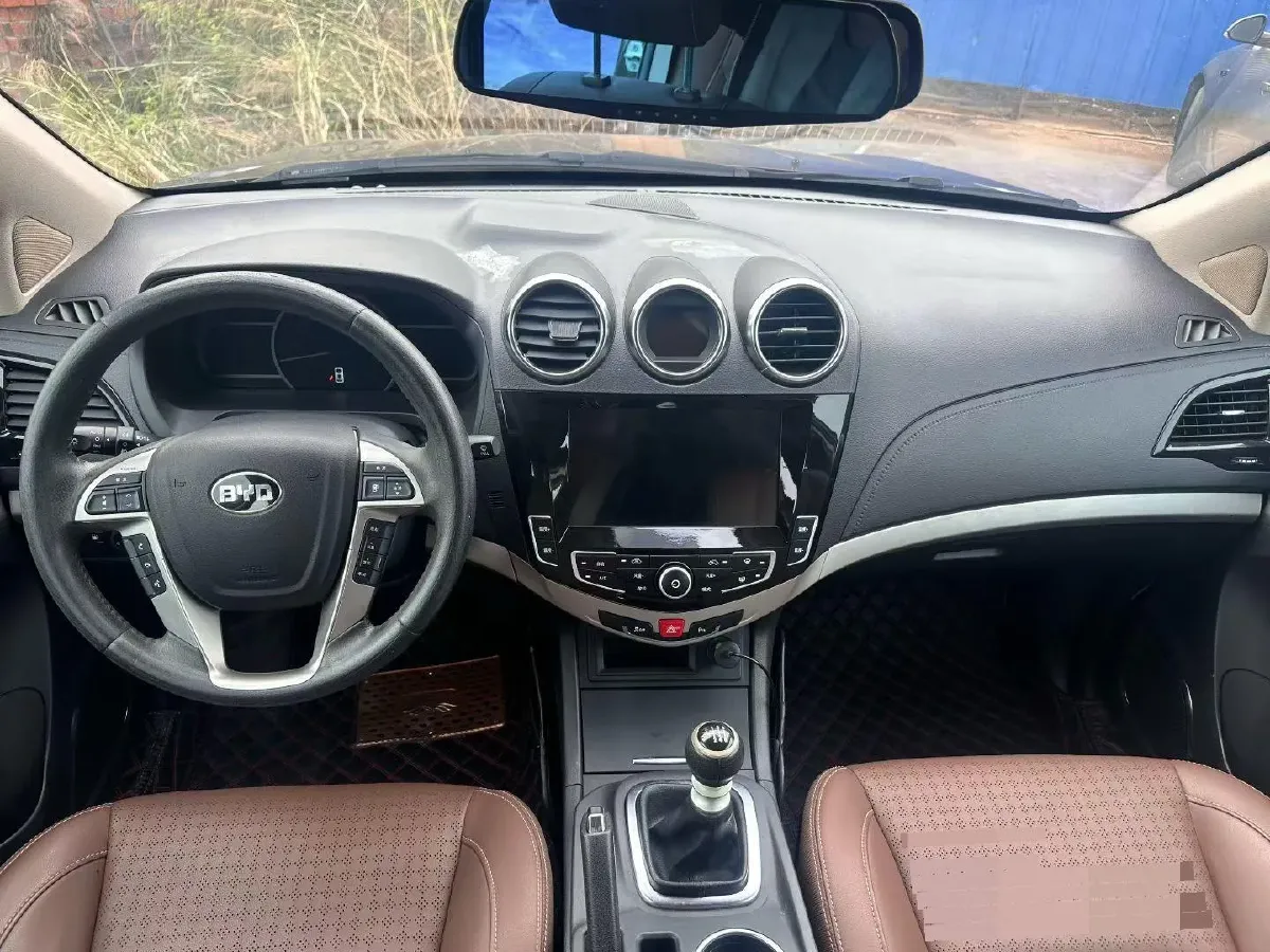 2017 BYD S7 1.5T 154HP L4 6MT,autocango,china used car exporter,china ev exporter,chinese used car exporter,chinese used ev exporter