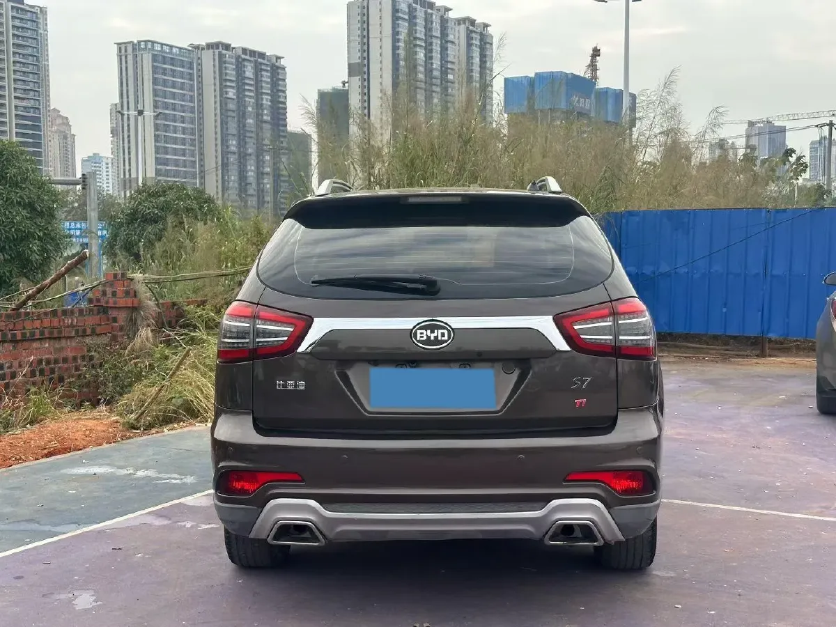 2017 BYD S7 1.5T 154HP L4 6MT,autocango,china used car exporter,china ev exporter,chinese used car exporter,chinese used ev exporter
