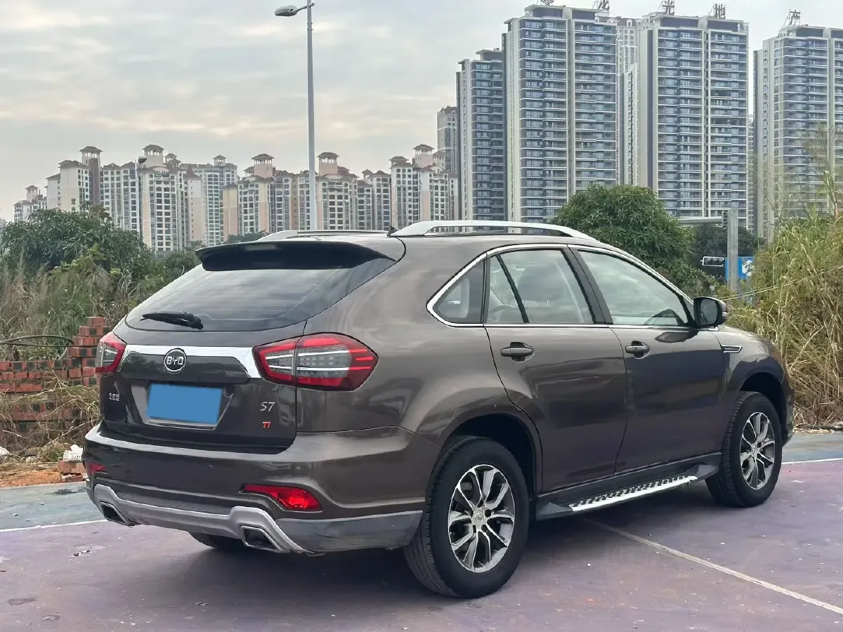 2017 BYD S7 1.5T 154HP L4 6MT,autocango,china used car exporter,china ev exporter,chinese used car exporter,chinese used ev exporter