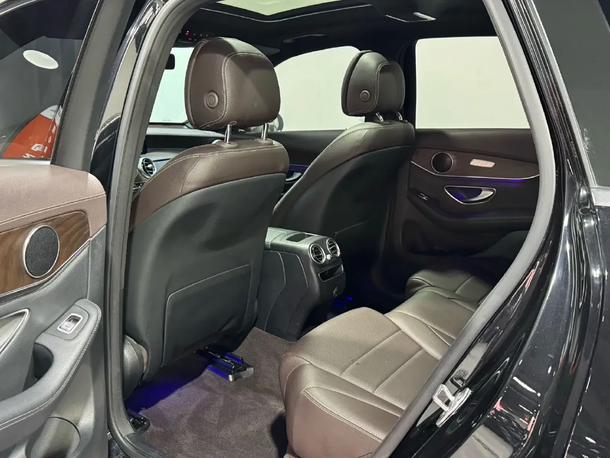 2020 Mercedes-Benz GLC Class 2.0T 258HP L4 9AT,autocango,china used car exporter,china ev exporter,chinese used car exporter,chinese used ev exporter