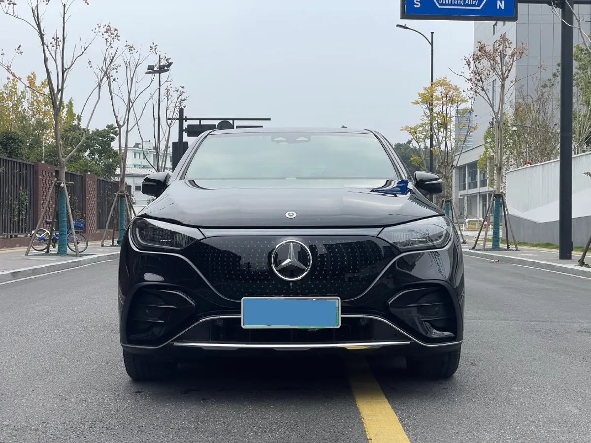 2024 Mercedes-Benz EQE SUV BEV 93.2KWH,autocango,china used car exporter,china ev exporter,chinese used car exporter,chinese used ev exporter