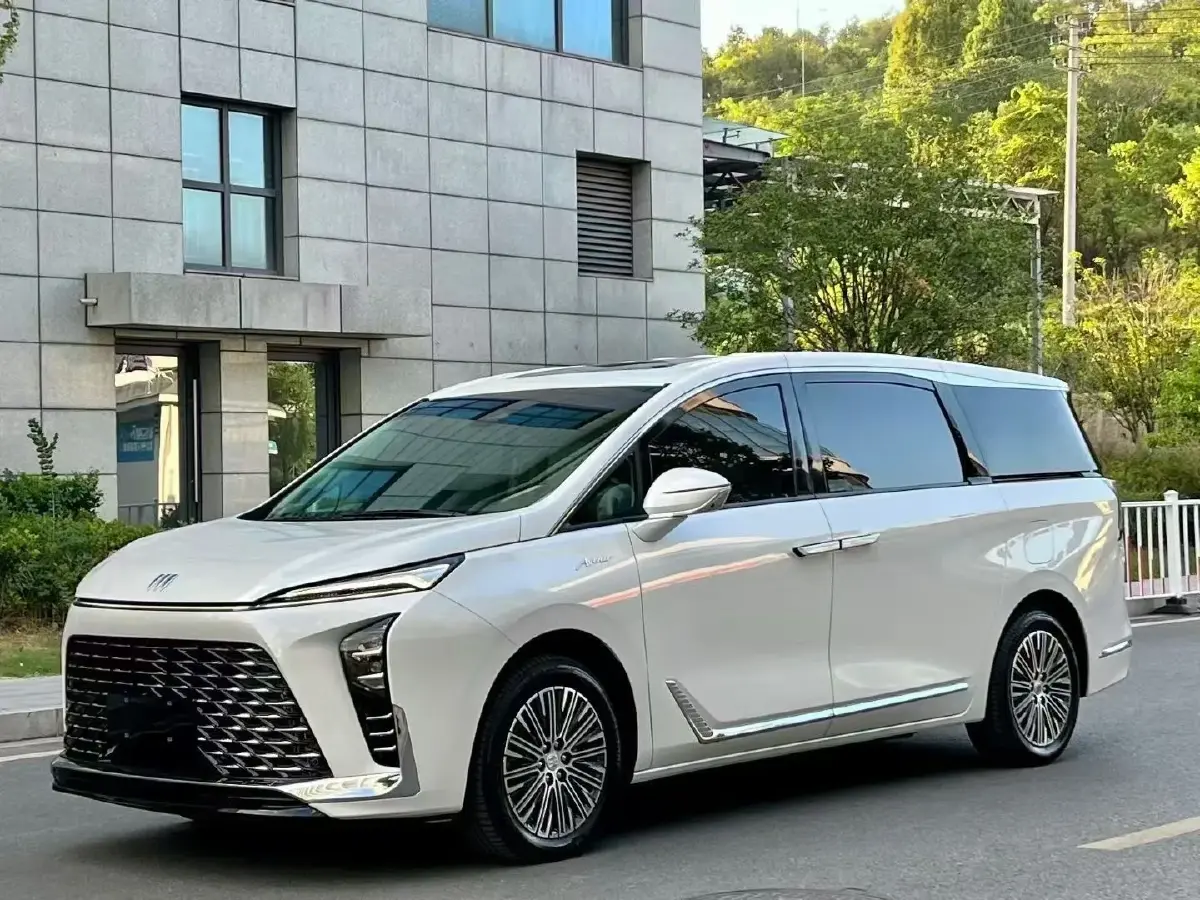 2024 Buick GL8 1.5T 180HP L4 2DHT PHEV 24.4KWH