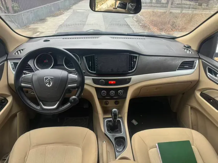 2020 WuLing 730 1.5L 105HP L4 6MT,autocango,china used car exporter,china ev exporter,chinese used car exporter,chinese used ev exporter