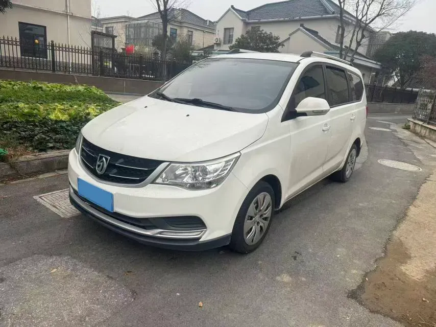 2020 WuLing 730 1.5L 105HP L4 6MT,autocango,china used car exporter,china ev exporter,chinese used car exporter,chinese used ev exporter