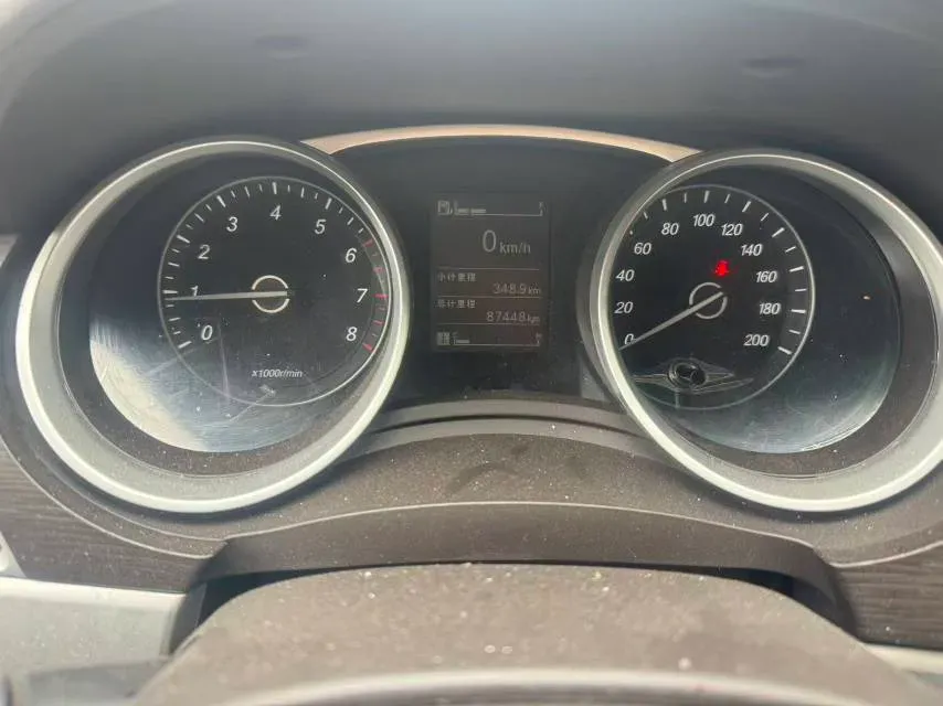 2020 WuLing 730 1.5L 105HP L4 6MT,autocango,china used car exporter,china ev exporter,chinese used car exporter,chinese used ev exporter