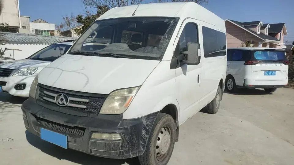 2020 MAXUS XinTu V80 2.5T 136HP L4 6MT